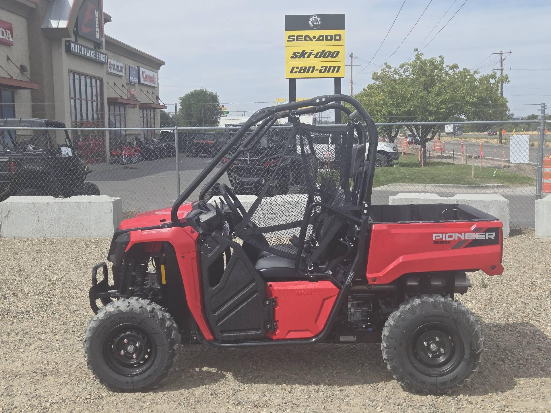2026 Honda PIONEER 520