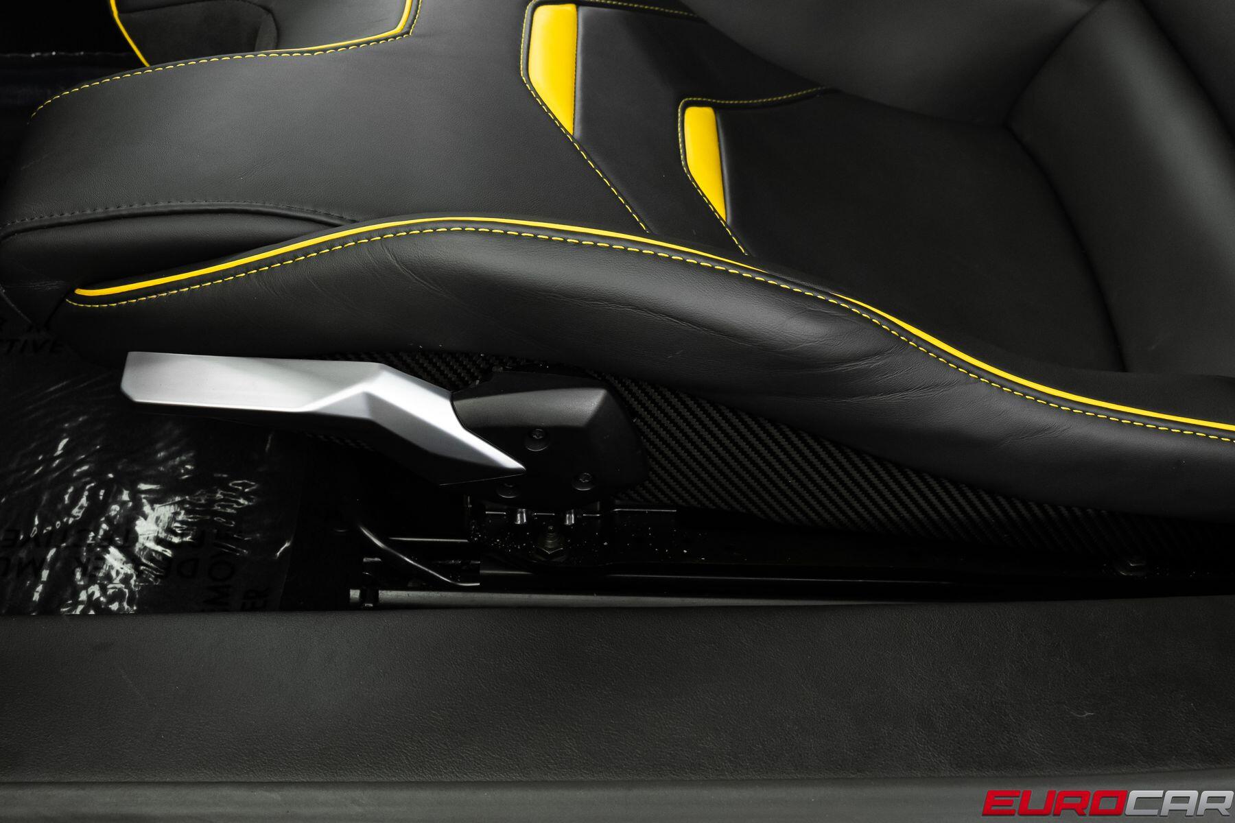 2021 Lamborghini Huracan EVO RWD *CARBON SPORT SEATS * FRONT PPF*Image 45