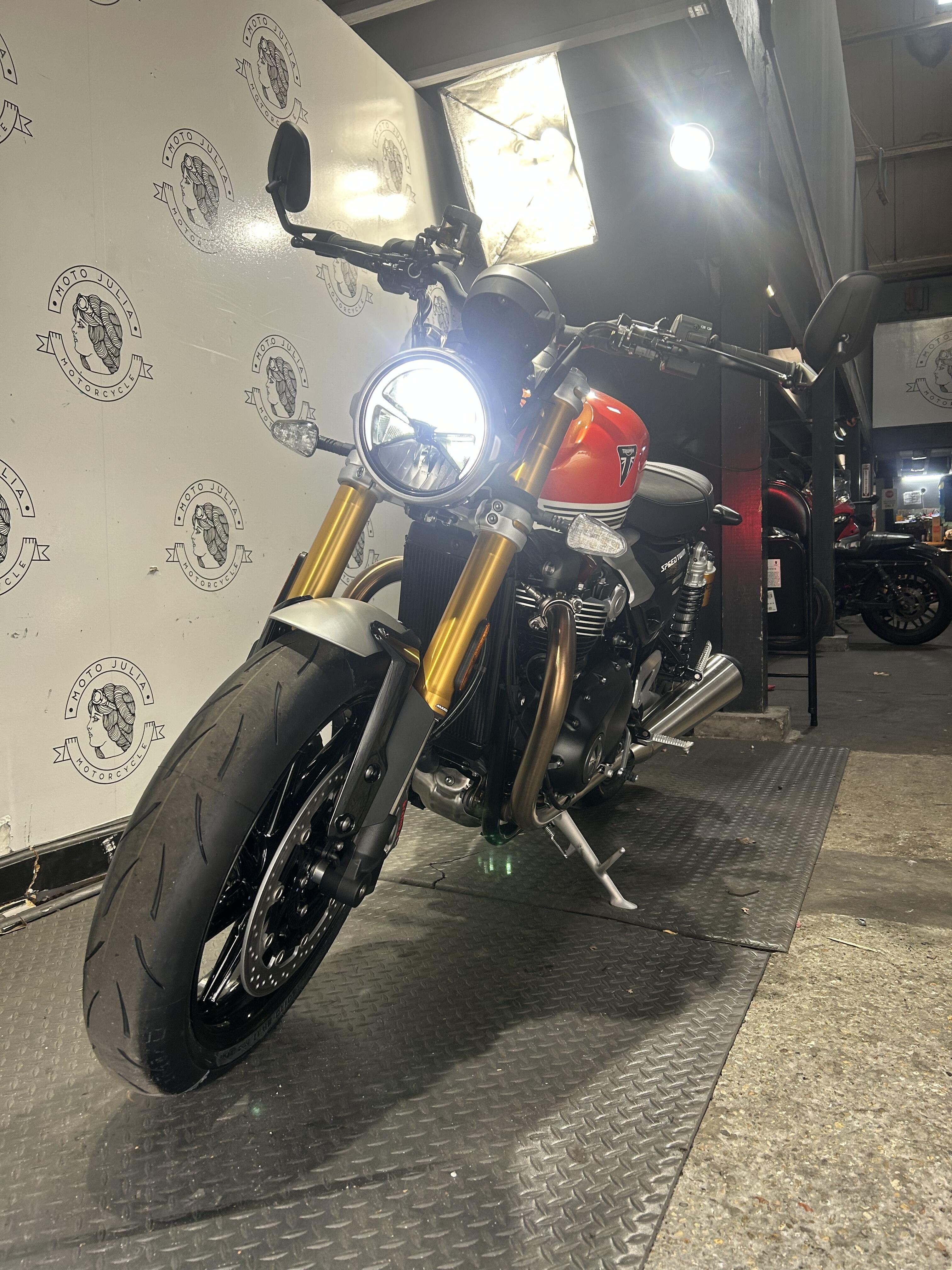New 2025 Triumph SPEED TWIN 1200 RS 
