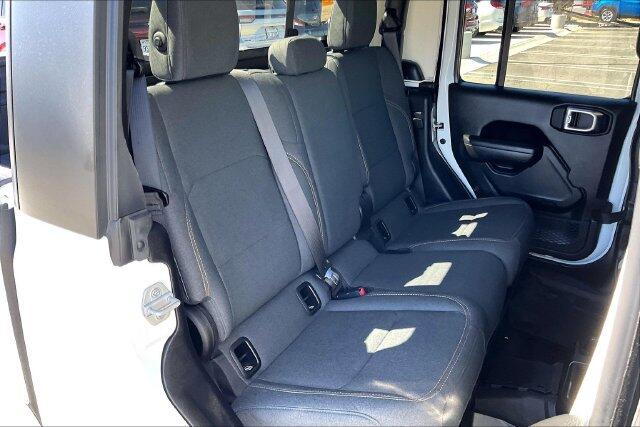 2025 Jeep Gladiator Willys - Photo 25