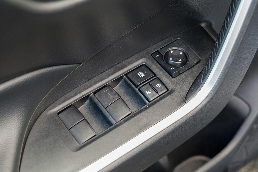 2024 Toyota RAV4 LE - Photo 17