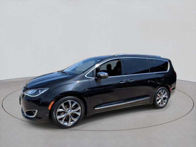 Used 2018 Chrysler Pacifica Limited with VIN 2C4RC1GG5JR182311 for sale in Bayside, NY