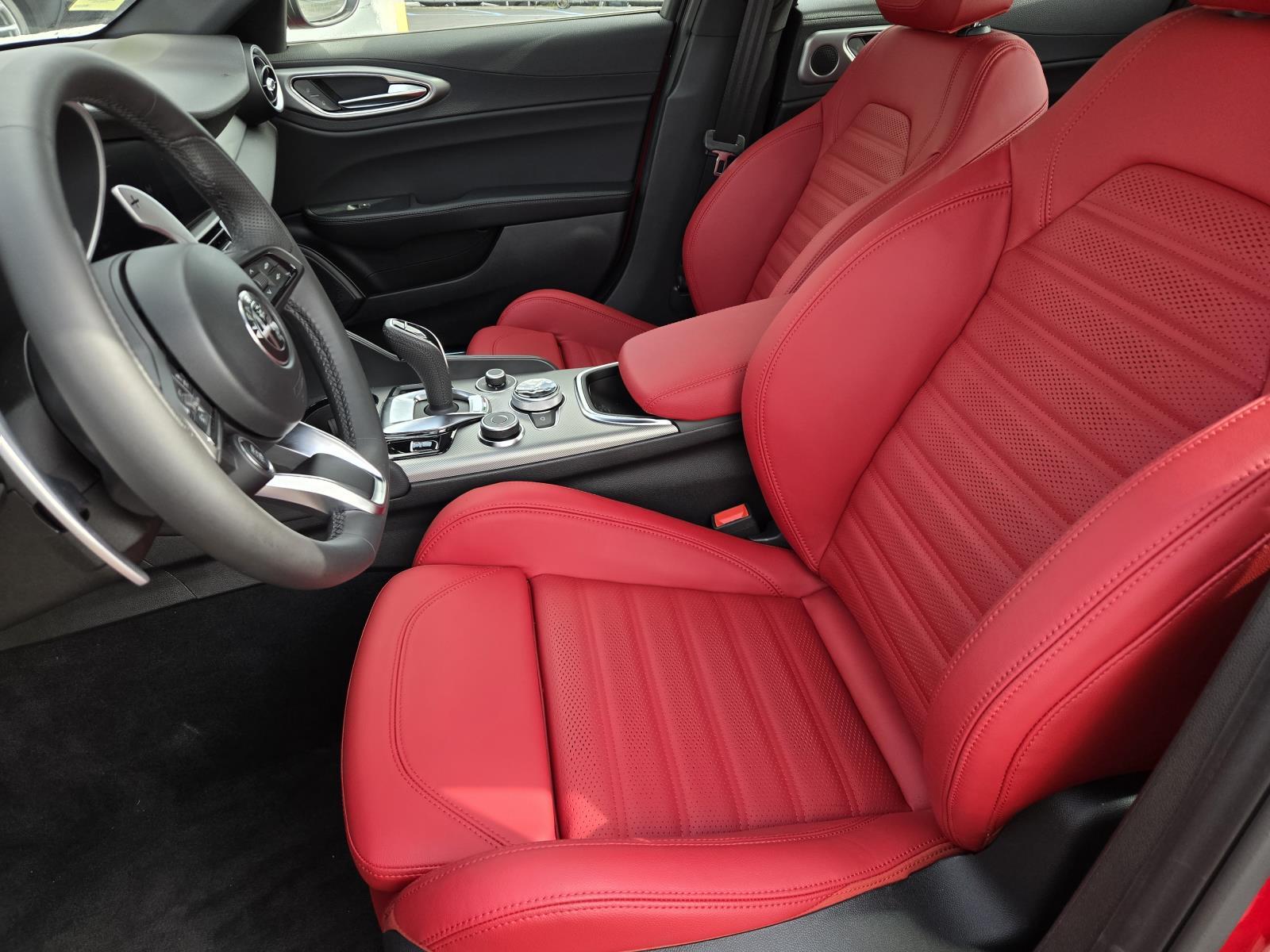 2026 Alfa Romeo Giulia Base - Photo 21