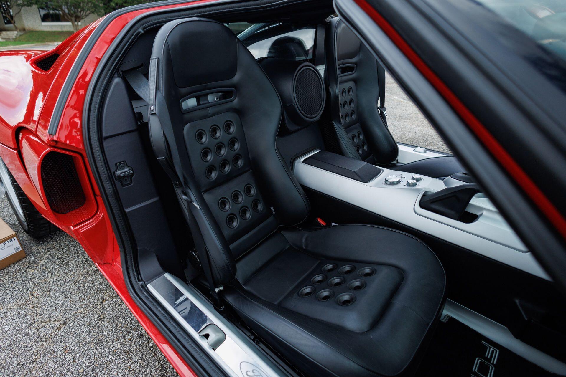 2005 Ford GT Base - Photo 32