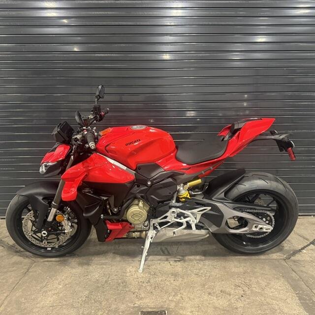 2027 Ducati STREETFIGHTER V4