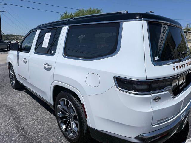 2022 Jeep Grand Wagoneer Series III - Photo 24