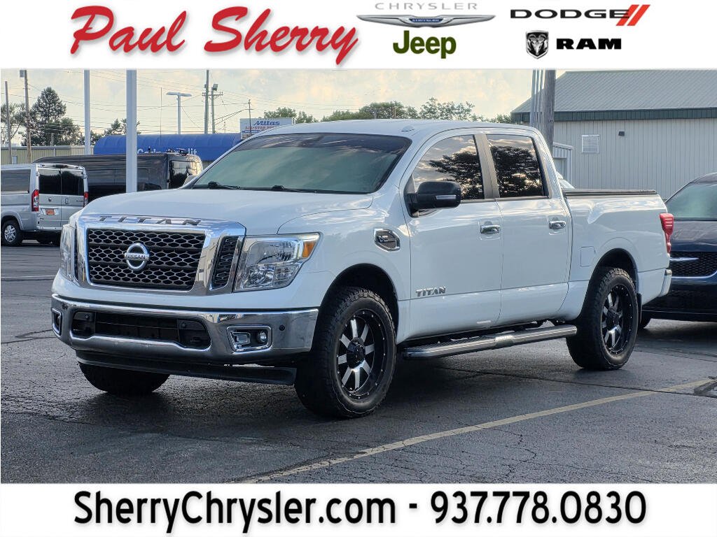 2017 Nissan Titan SV