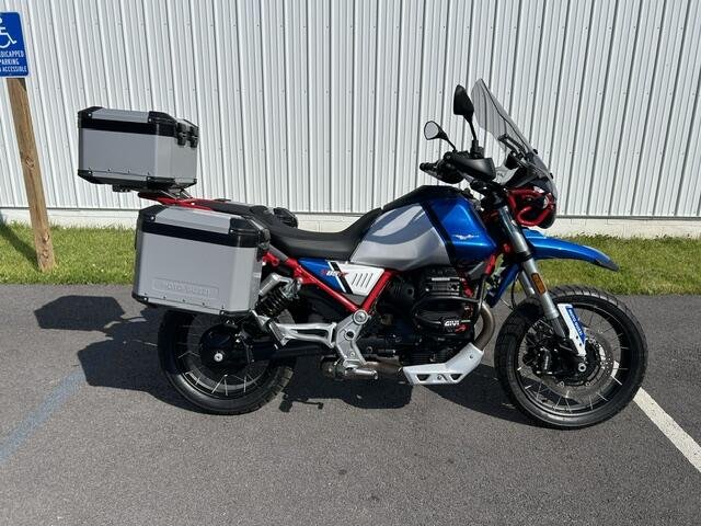 2023 Moto Guzzi V85 TT Adventure