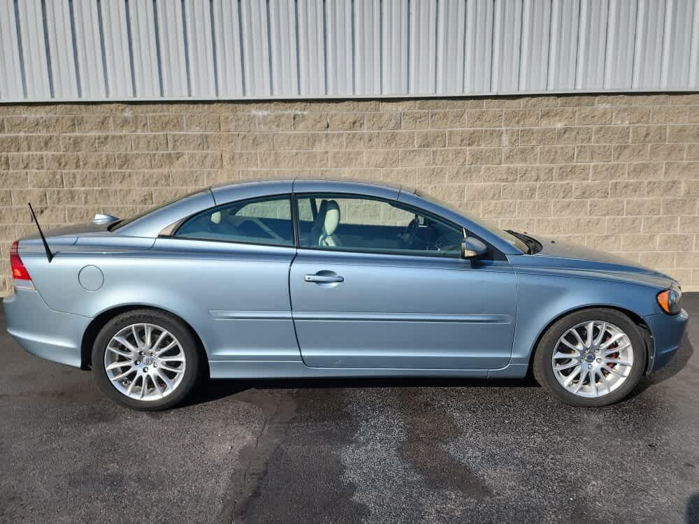 Used 2007 Volvo C70 T5 with VIN YV1MC68217J018846 for sale in Wilmington, OH