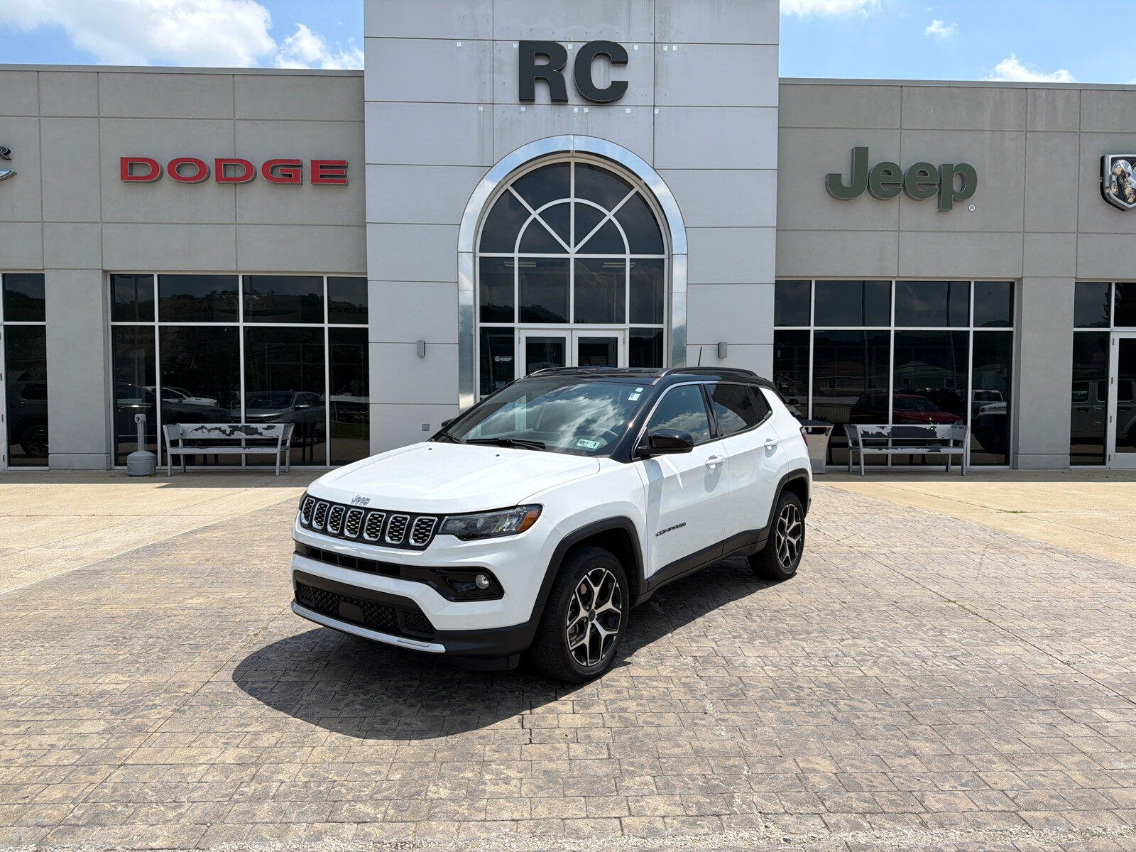 2025 Jeep Compass Limited 4X4's photo