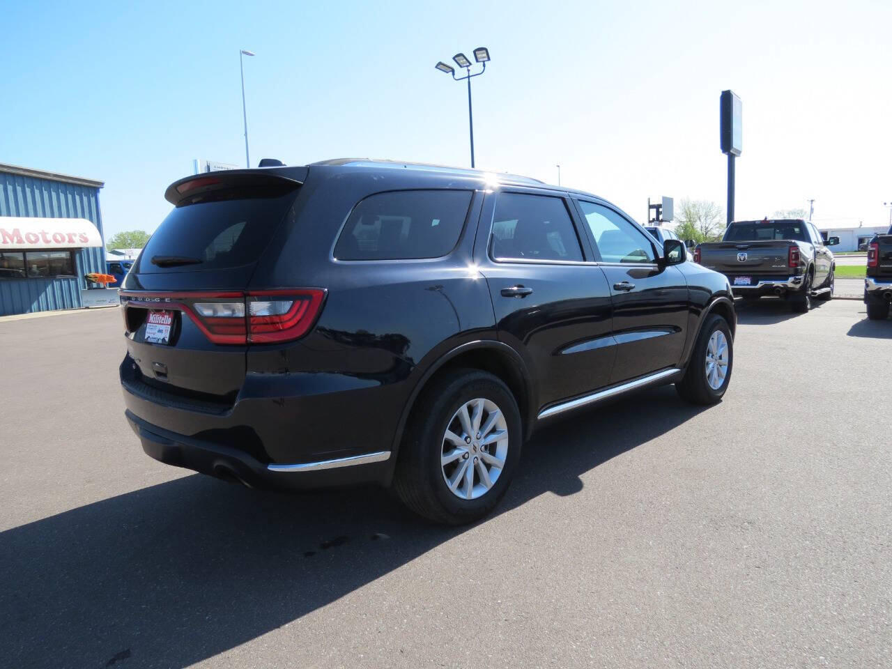 Used 2023 Dodge Durango SXT with VIN 1C4RDJAG7PC678136 for sale in Fairmont, Minnesota