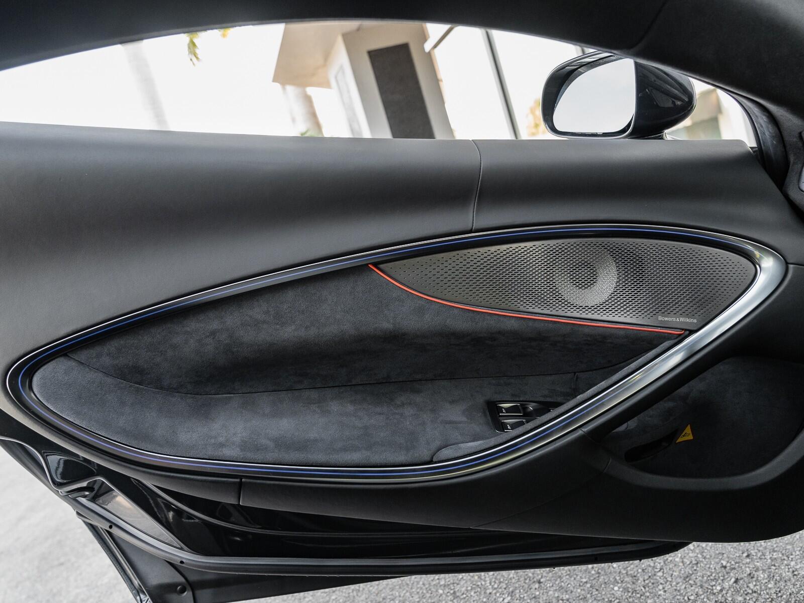 Used 2025 McLaren Artura 