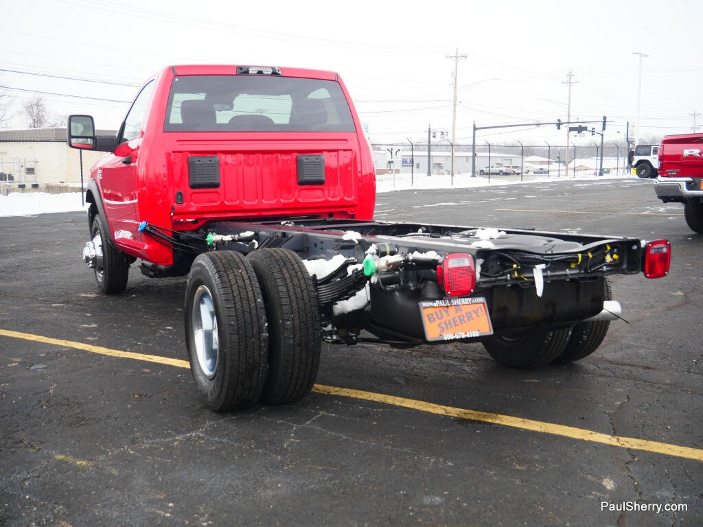 2026 RAM 3500 Chassis Tradesman - Photo 9