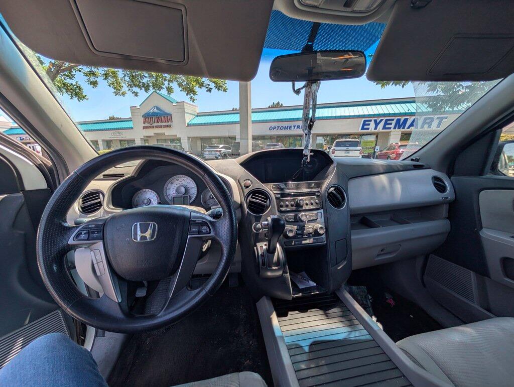 2013 Honda Pilot LX - Photo 23