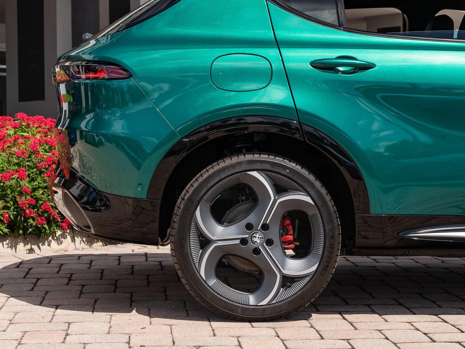 New 2026 Alfa Romeo Tonale Veloce Awd