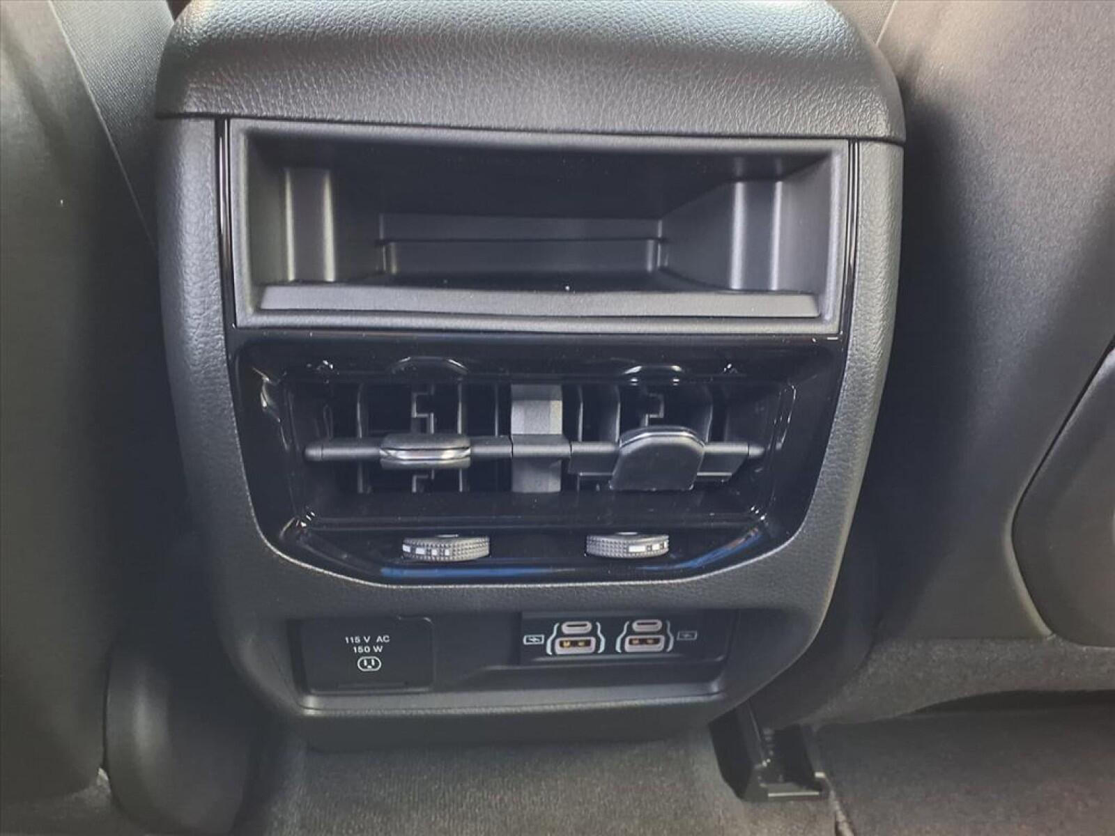 2025 Jeep Grand Cherokee Altitude - Photo 11