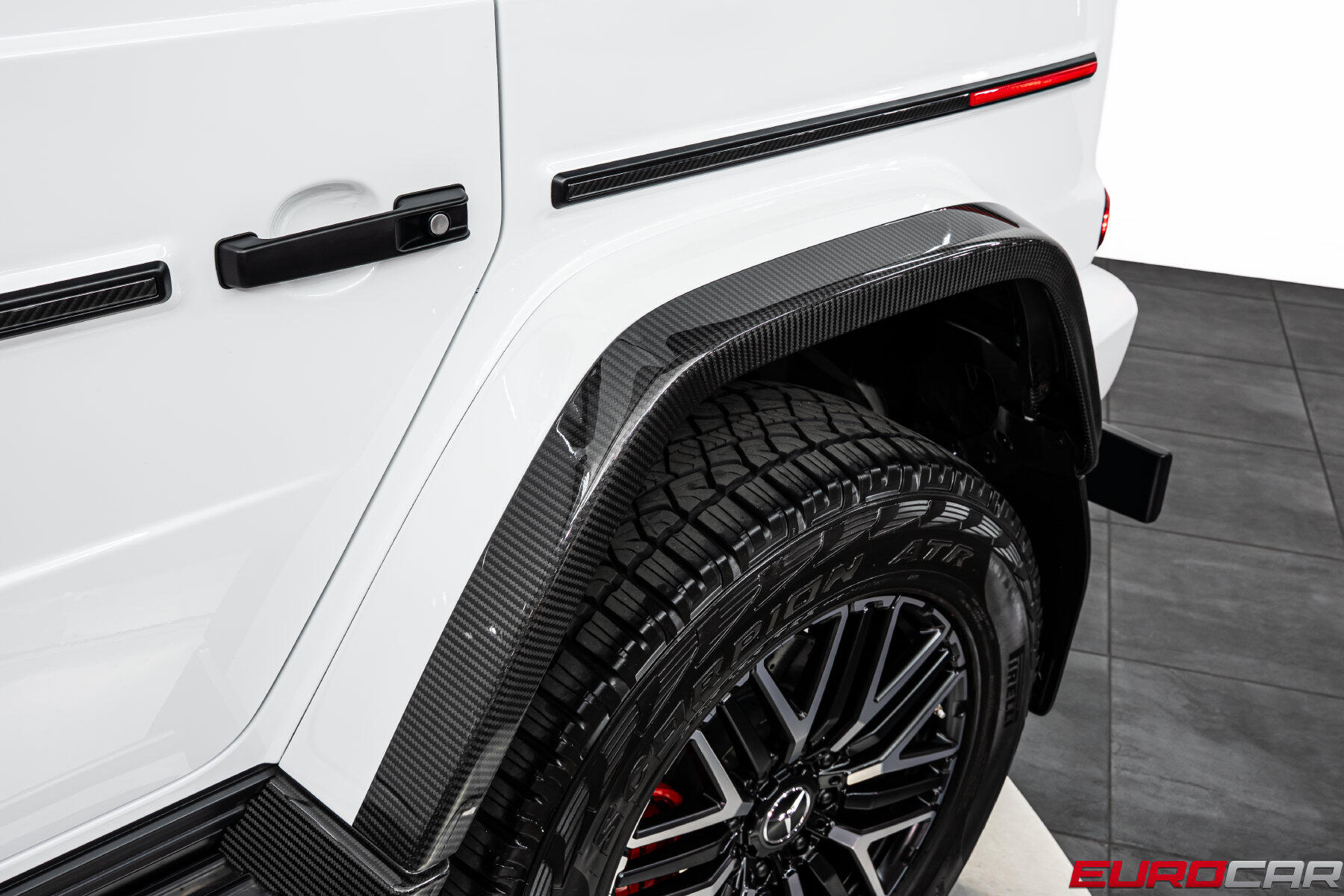 2023 Mercedes-Benz G-Class G 63 AMG 4x4&sup2; *CHERRY WOOD LUGGAGE COMPARTMENT*Image 19