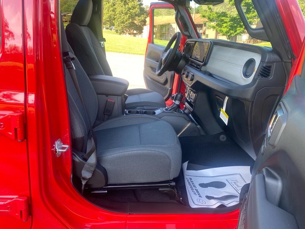 2025 Jeep Wrangler 4-Door Sport S - Photo 18