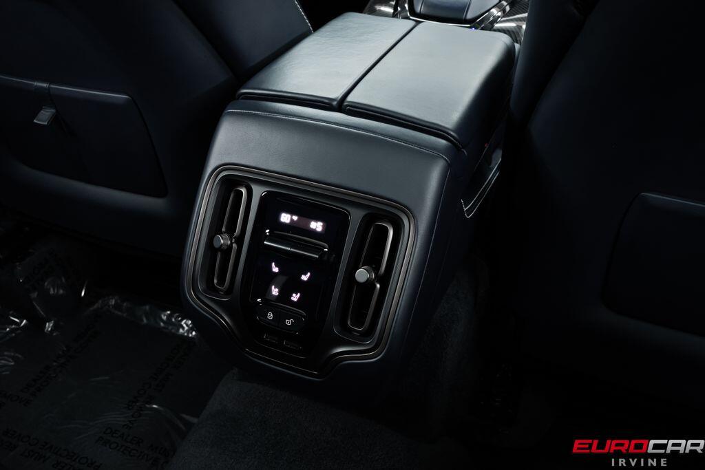2023 Aston Martin DBX 707 *HUGE CARBON OPTIONS * TRI-COLOR INTERIOR*Image 47