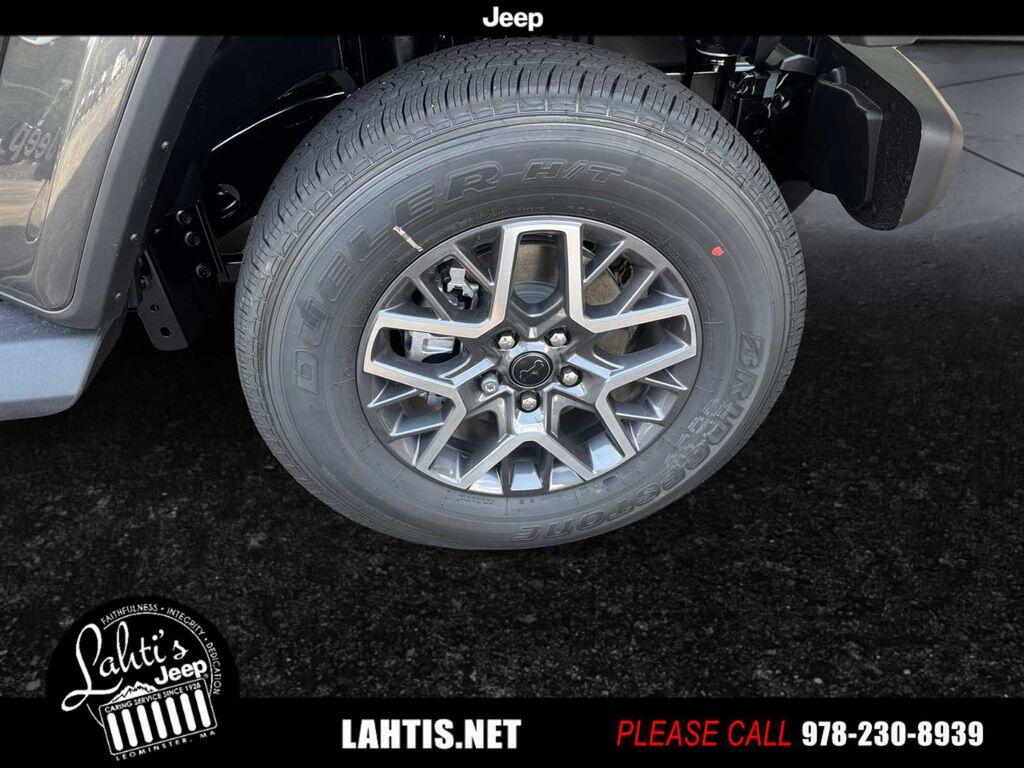 2025 Jeep Wrangler 4-Door Sahara - Photo 10