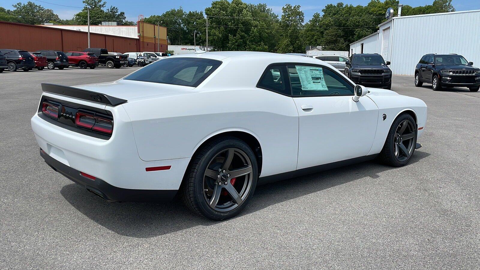 2023 Dodge Challenger SRT - Photo 7