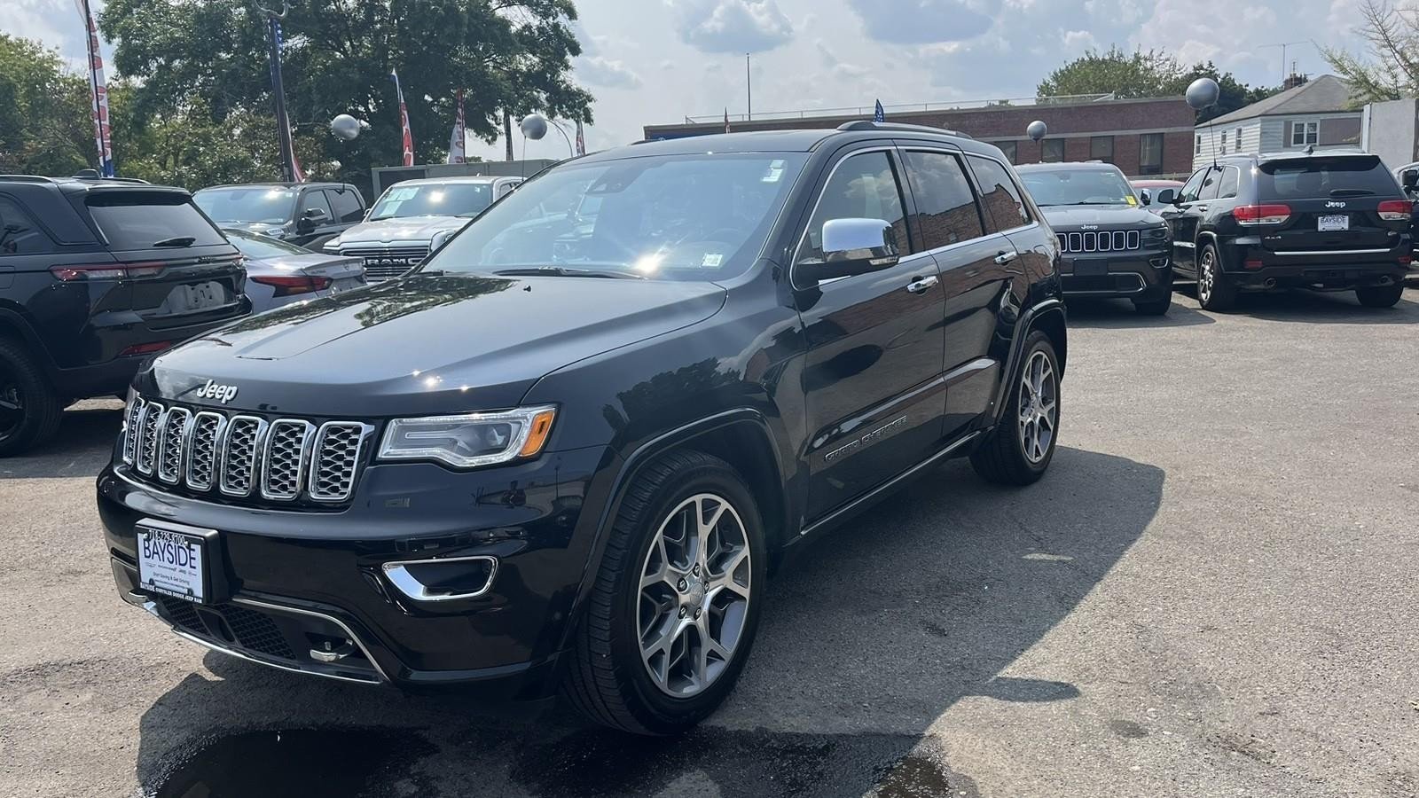 Used 2020 Jeep Grand Cherokee Overland with VIN 1C4RJFCG3LC276790 for sale in Bayside, NY