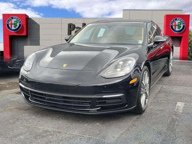 2018 Porsche Panamera 4S's photo