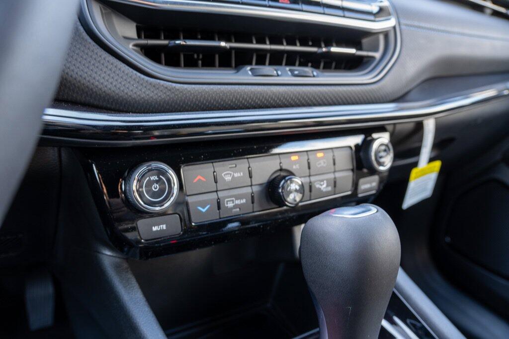 2026 Jeep Compass Latitude Altitude - Photo 20