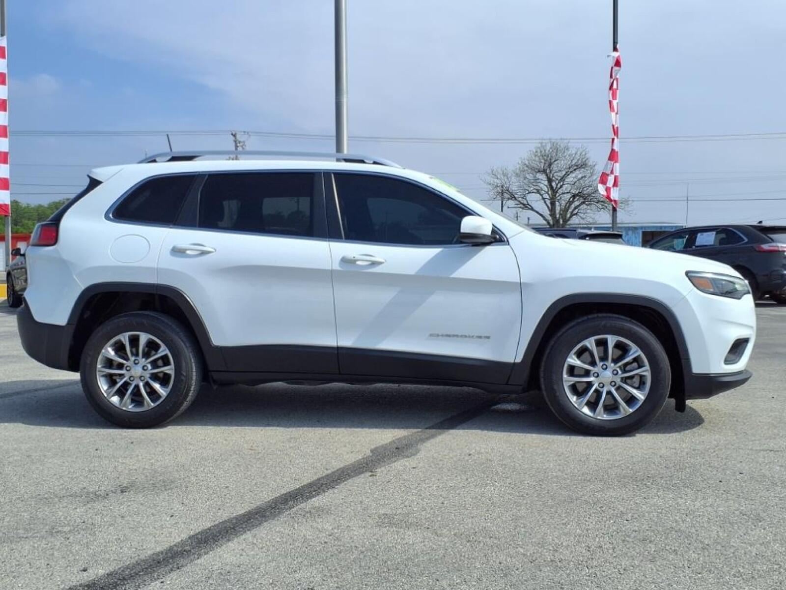 Used 2021 Jeep Cherokee Latitude Plus with VIN 1C4PJLLB9MD112658 for sale in Uvalde, TX