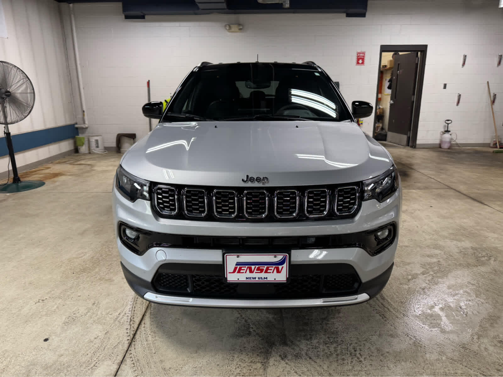 Used 2024 Jeep Compass Limited with VIN 3C4NJDCN3RT131635 for sale in New Ulm, Minnesota