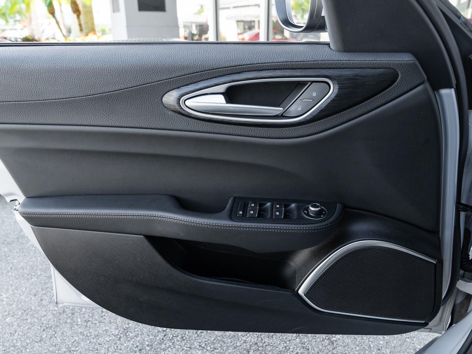 Used 2023 Alfa Romeo Giulia RWD