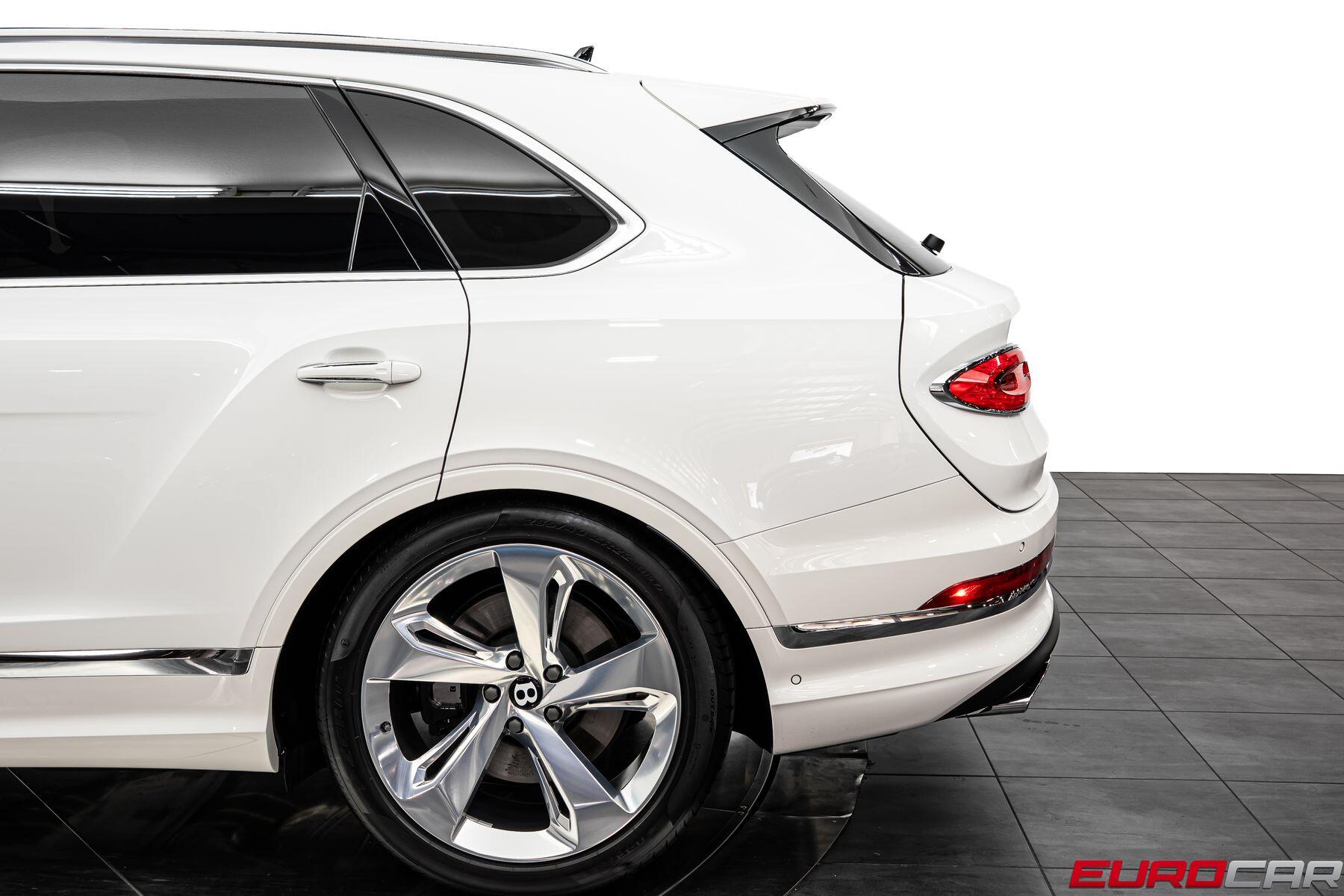 2024 Bentley Bentayga V8 *FRONT SEAT COMFORT SPEC * PANORAMIC SUNROOF*Image 14