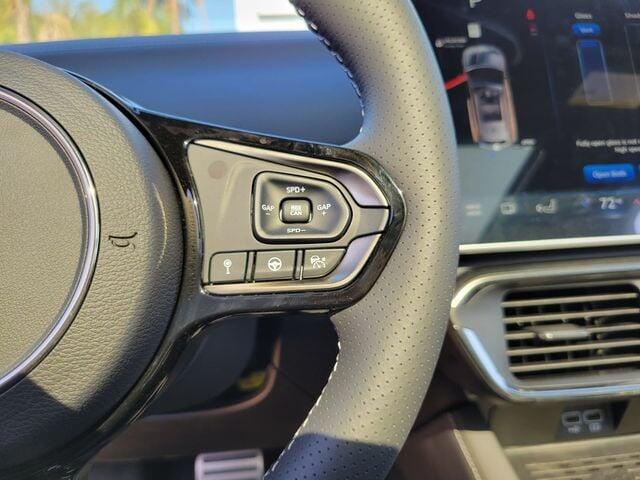 2025 VinFast VF 8 Plus - Photo 12