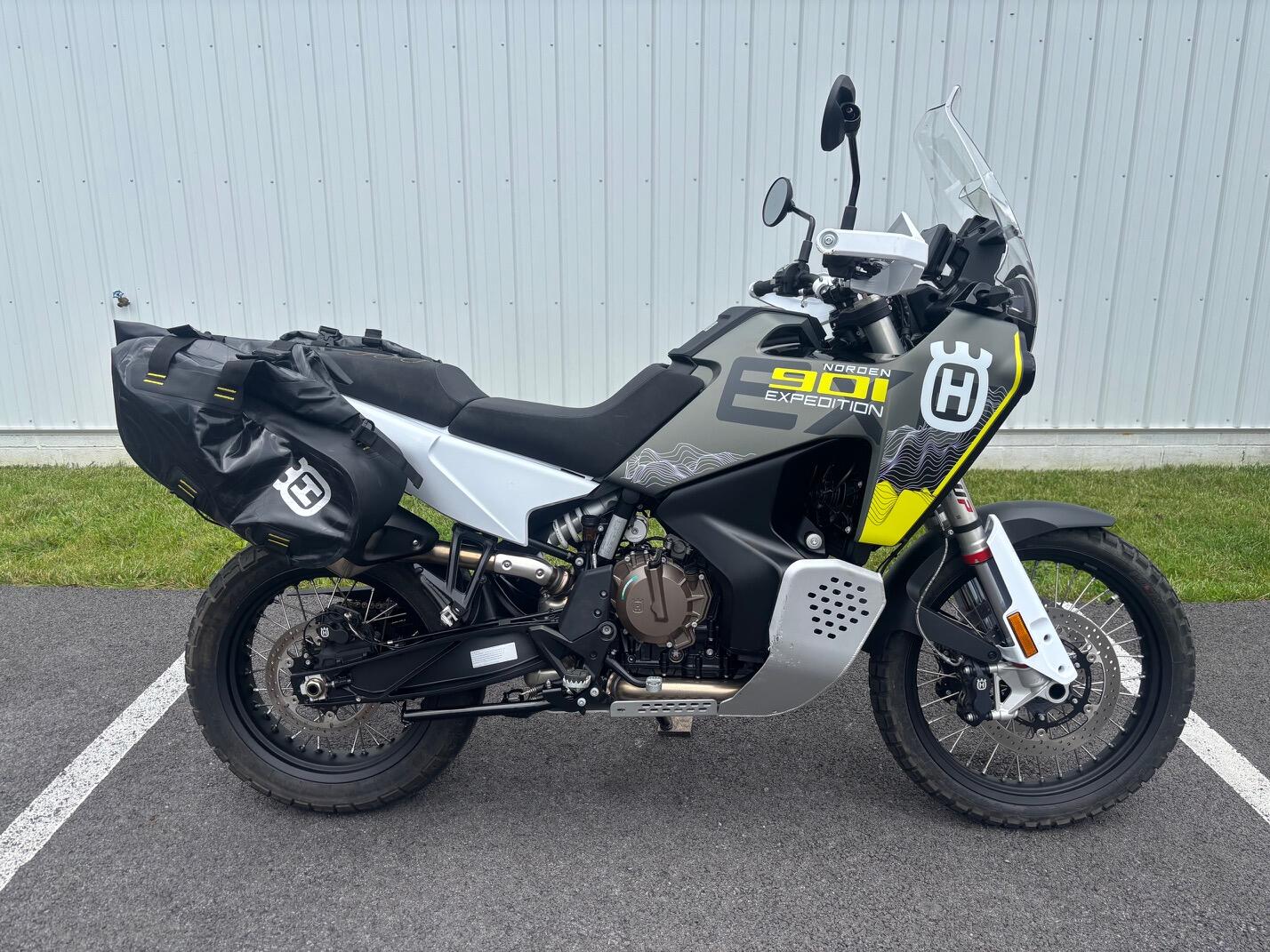 2025 Husqvarna Norden 901