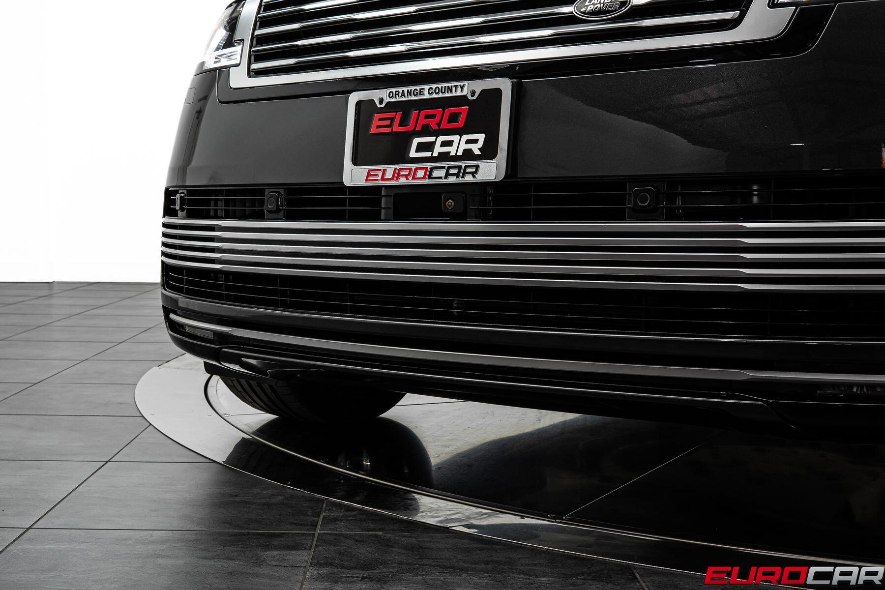 2025 Land Rover Range Rover SV *EXECUTIVE REAR SEATS * CUSTOM AL13 WHEELS*Image 11