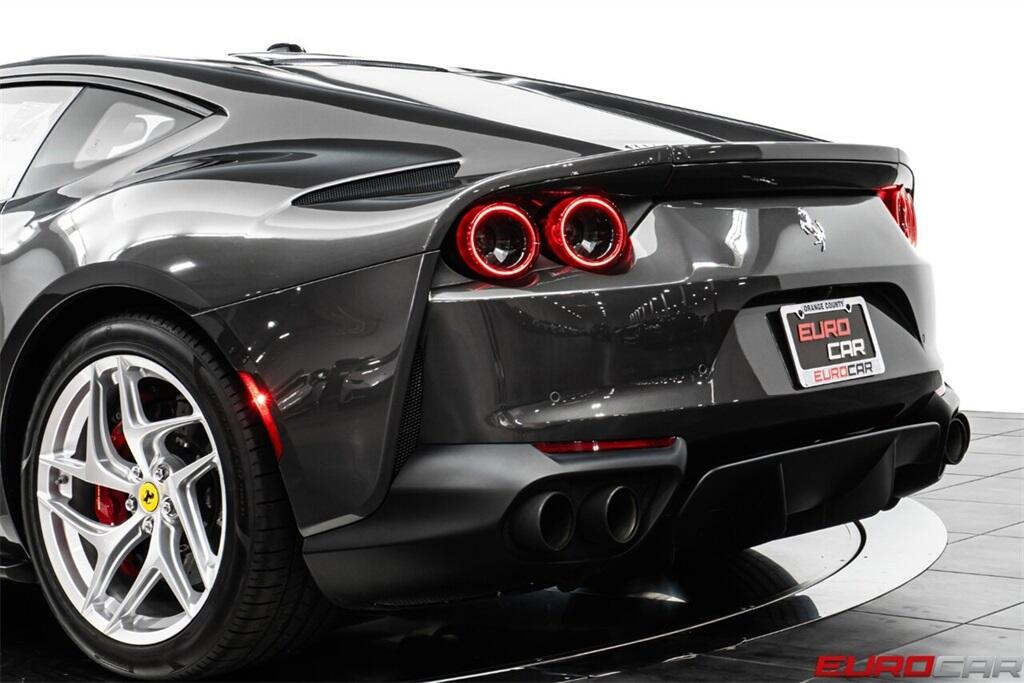 Used 2019 Ferrari 812 Superfast *HISTORICAL PAINT * IMMACULATE CONDITION*Image 17