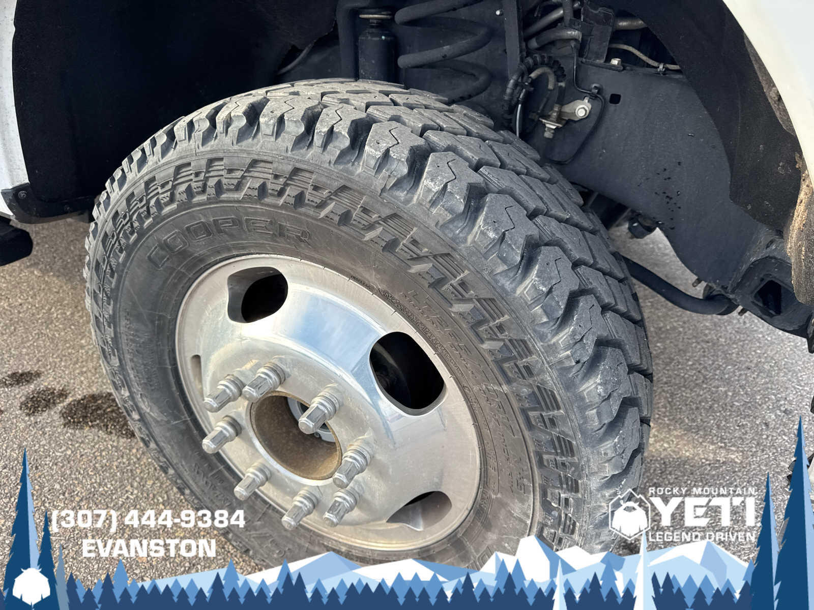 2021 Ford F-350 Super Duty Chassis Cab XL - Photo 9