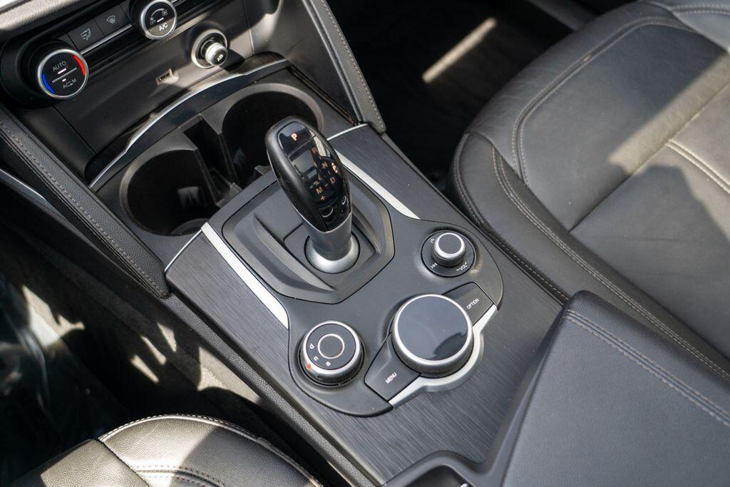 2018 Alfa Romeo Stelvio Base - Photo 26