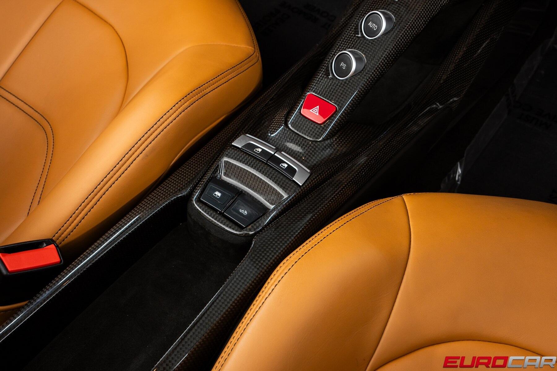 2017 Ferrari 488 Spider *CARBON INTERIOR * IMMACULATE CONDITION*Image 34