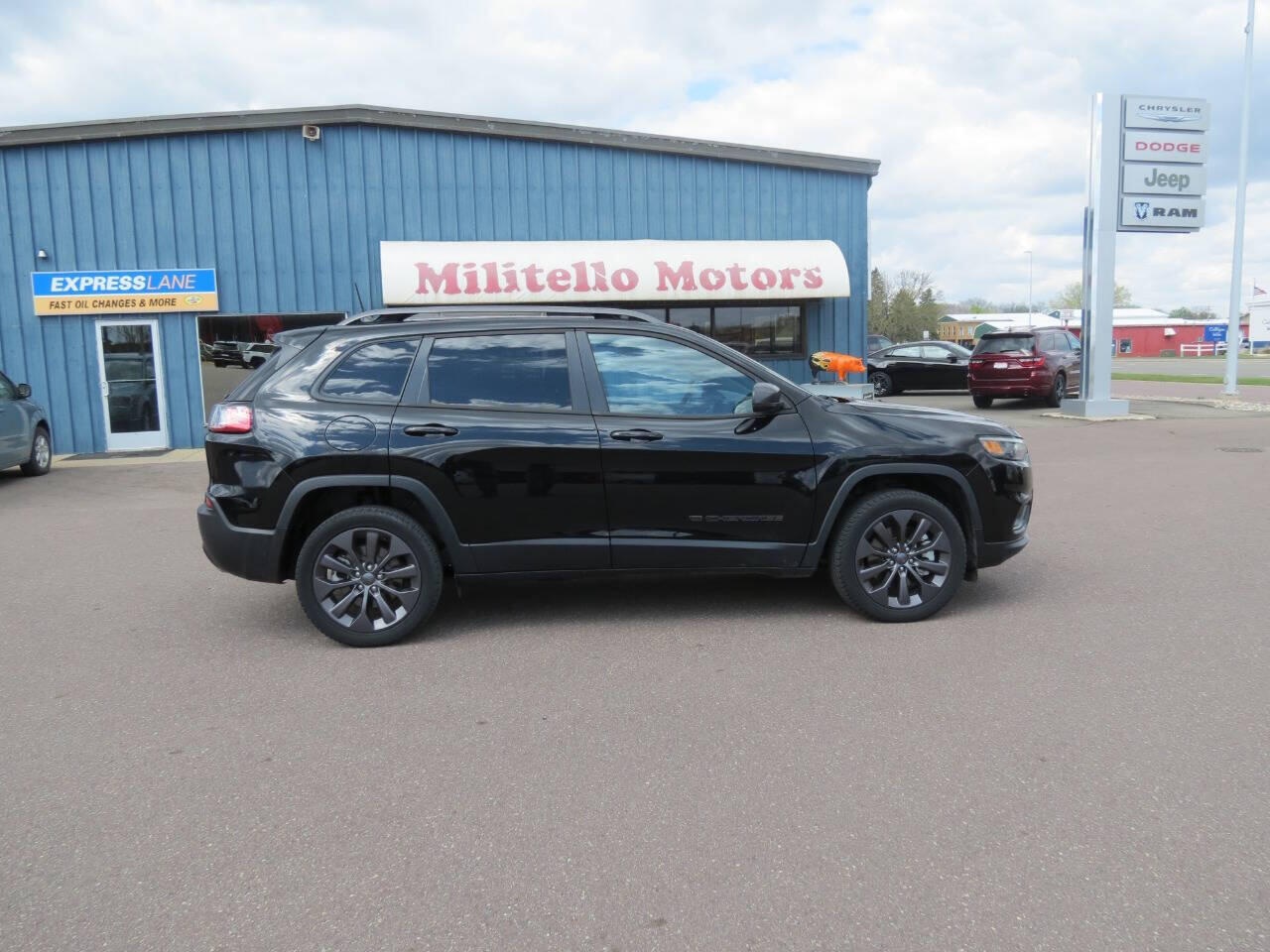 2021 Jeep Cherokee 80TH 4X4's photo