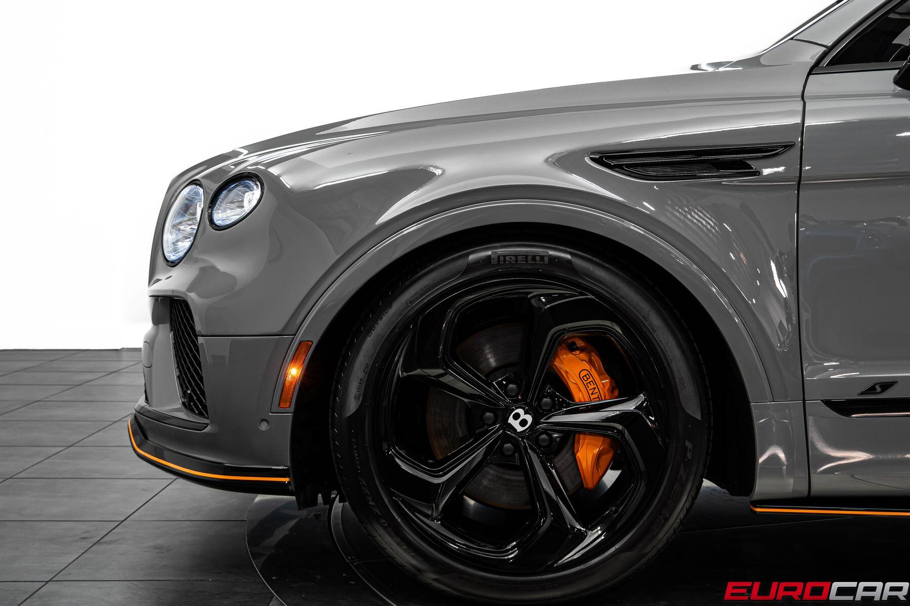 2025 Bentley Bentayga S Black Edition *PANORAMIC SUNROOF*Image 13