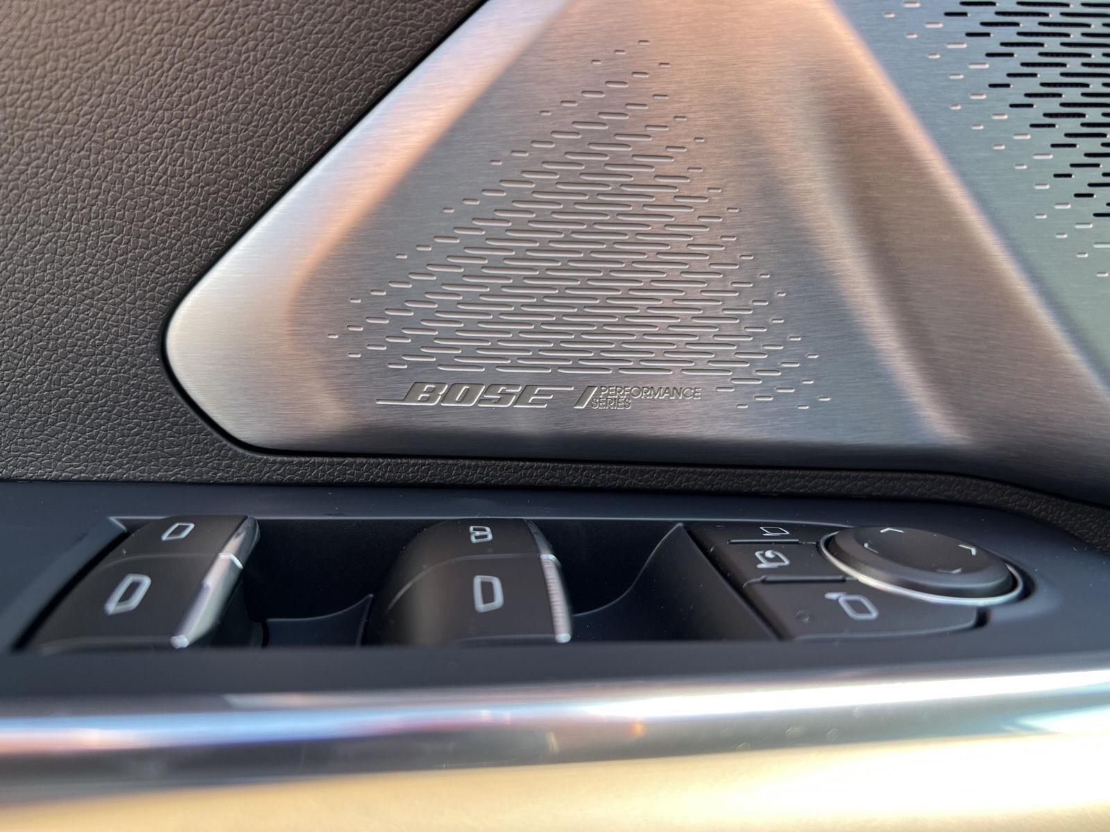 2027 GMC Acadia Denali Ultimate - Photo 17