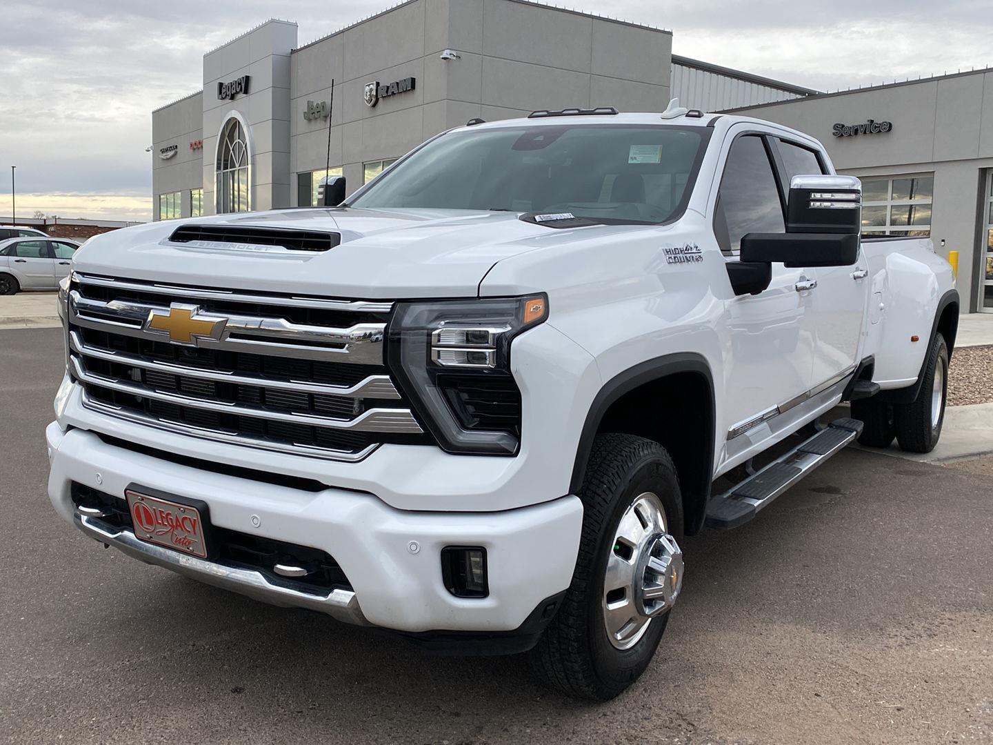 2024 Chevrolet Silverado 3500HD High Country's photo