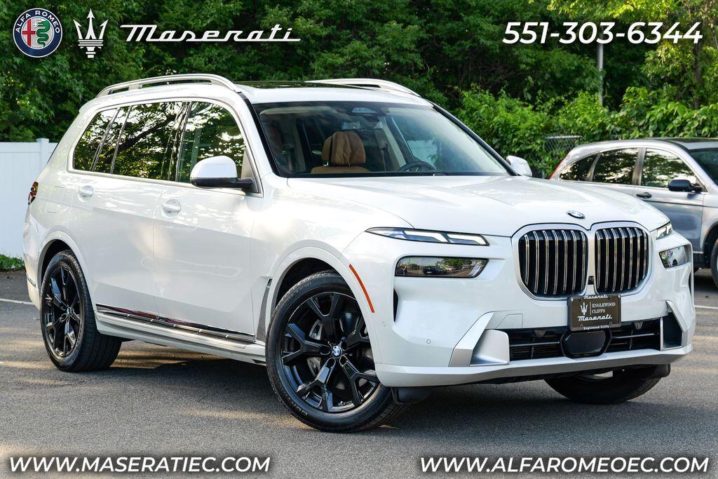 2025 BMW X7 xDrive40i's photo