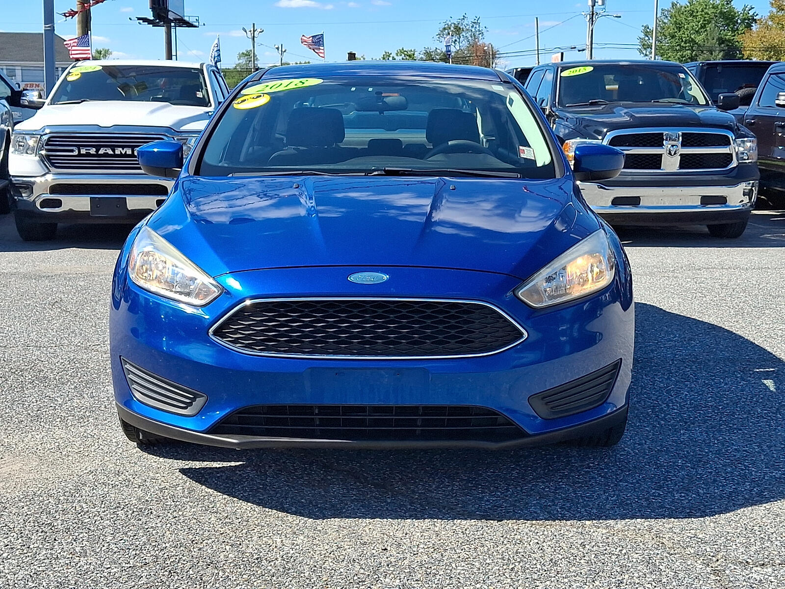 Used 2018 Ford Focus SE with VIN 1FADP3F29JL295693 for sale in New Castle, DE
