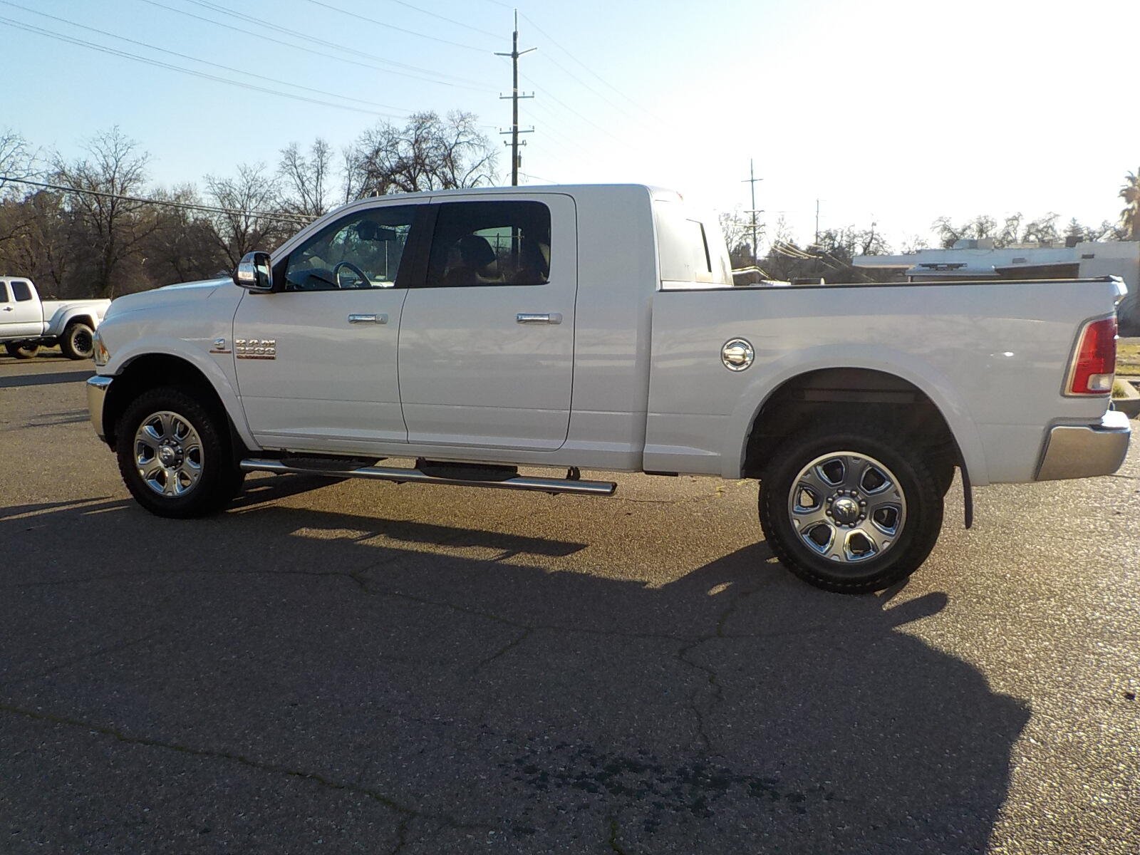 Used 2018 RAM Ram 3500 Pickup Laramie with VIN 3C63R3MLXJG429725 for sale in Redding, CA