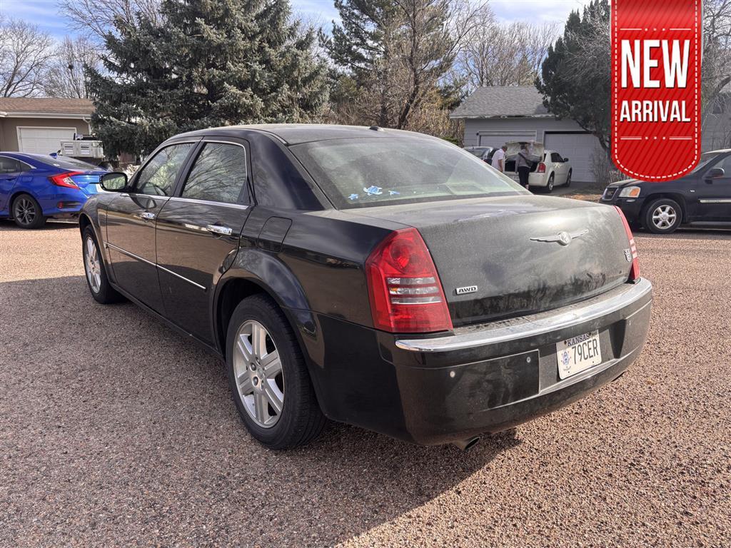 2006 Chrysler 300 C's photo