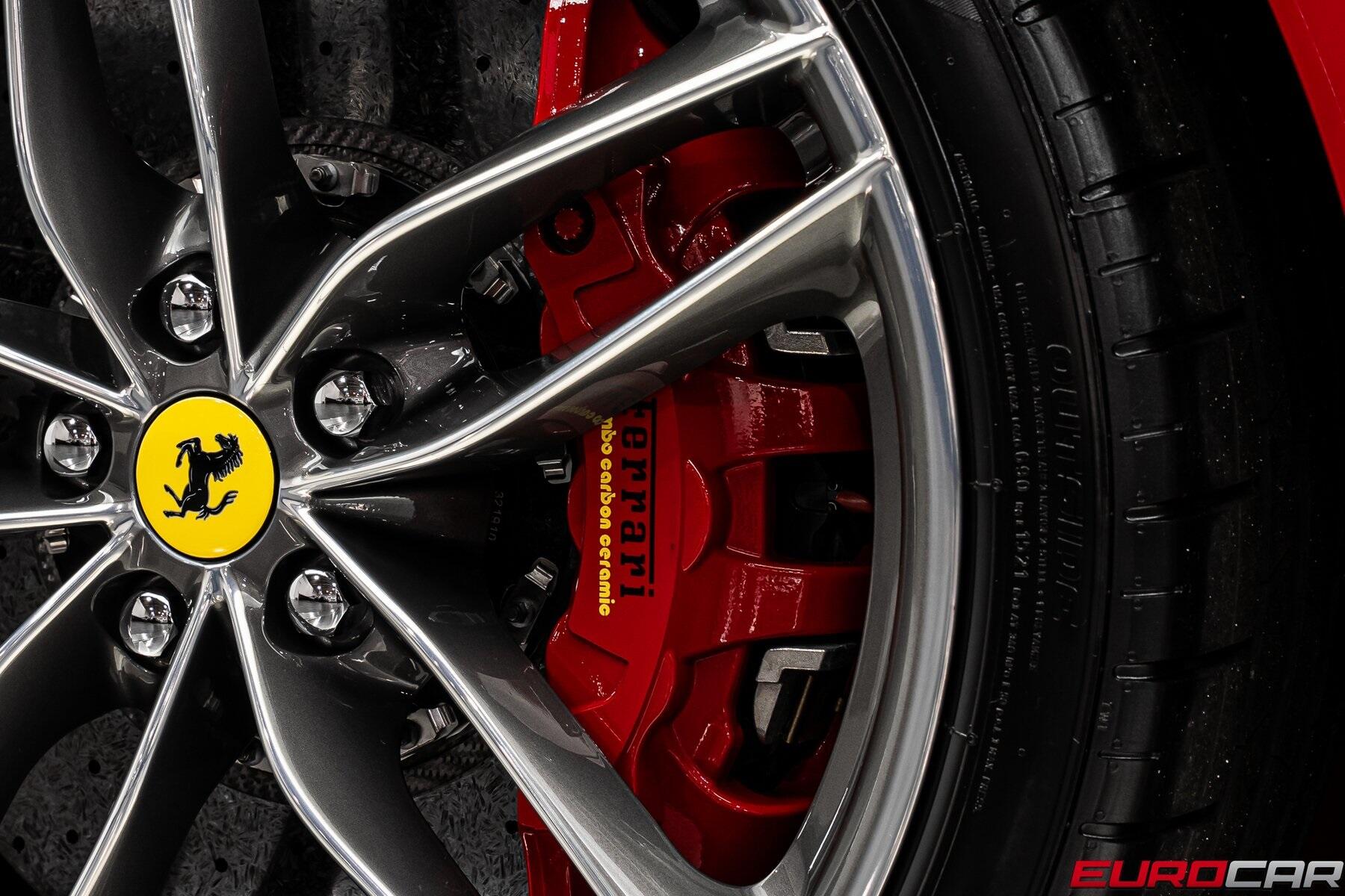 2017 Ferrari 488 Spider *CARBON INTERIOR * IMMACULATE CONDITION*Image 25