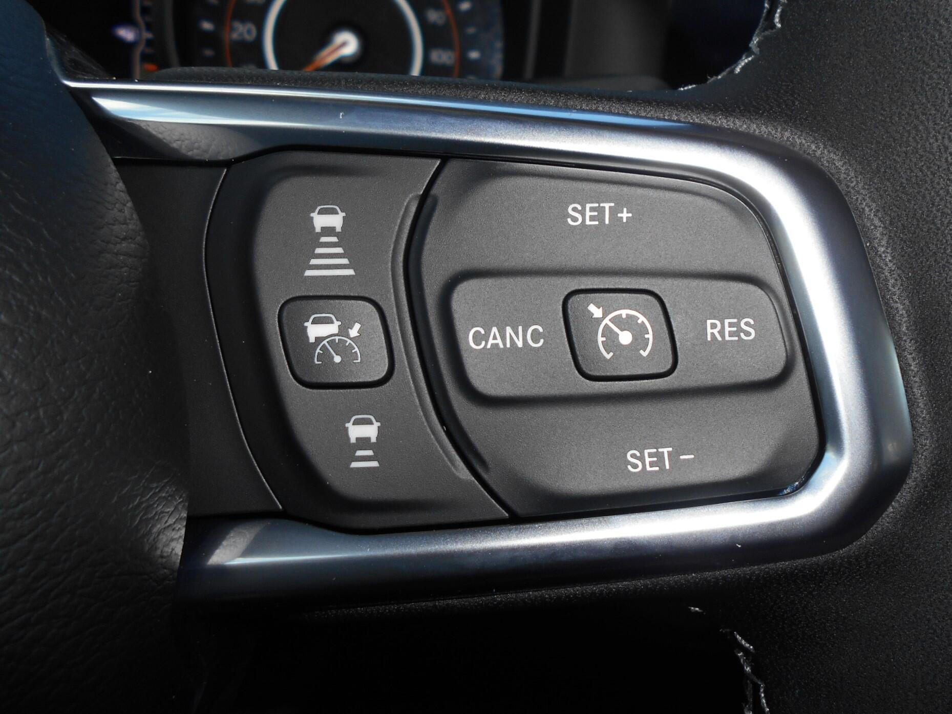 2025 Jeep Wrangler 4-Door Sahara - Photo 18