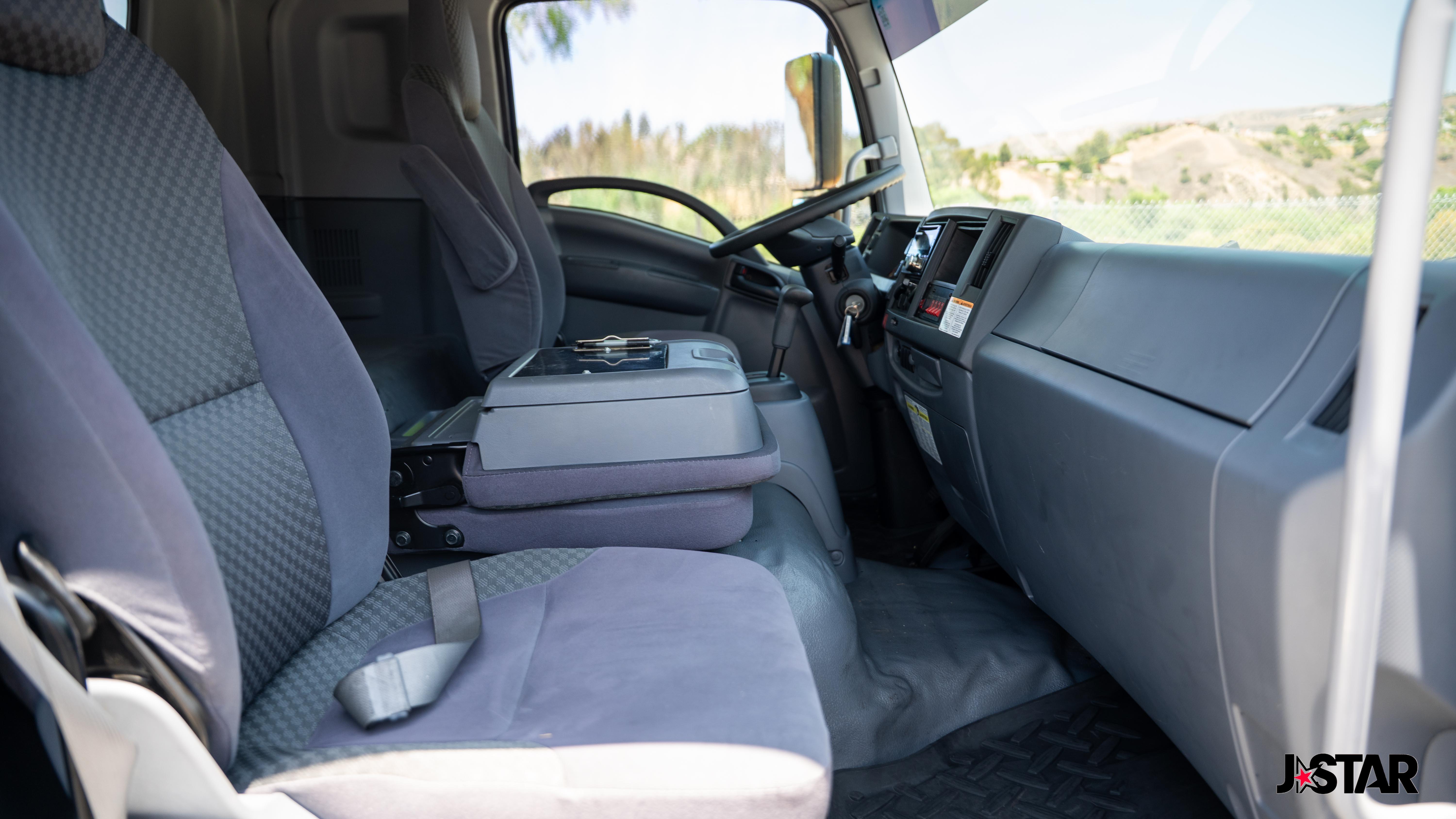 2018 Chevrolet Silverado 5500HD - Photo 11